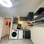 Studio dans résidence avec piscine et tennis