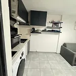 Studio dans résidence avec piscine et tennis