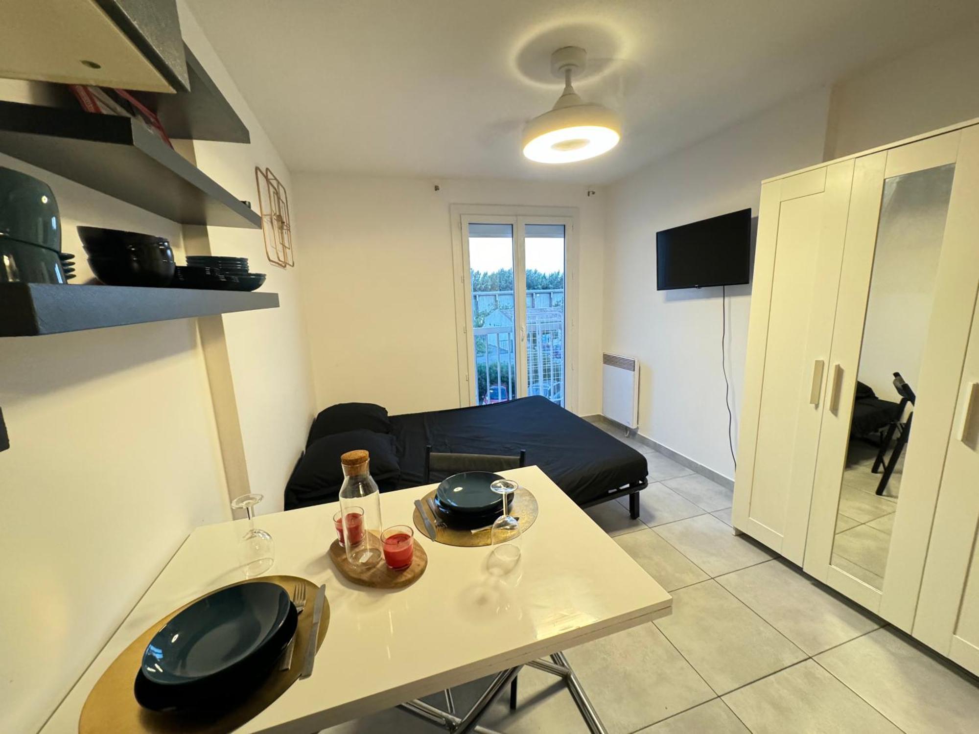 Appartement Dans Résidence Avec Piscine Et Tennis Fréjus